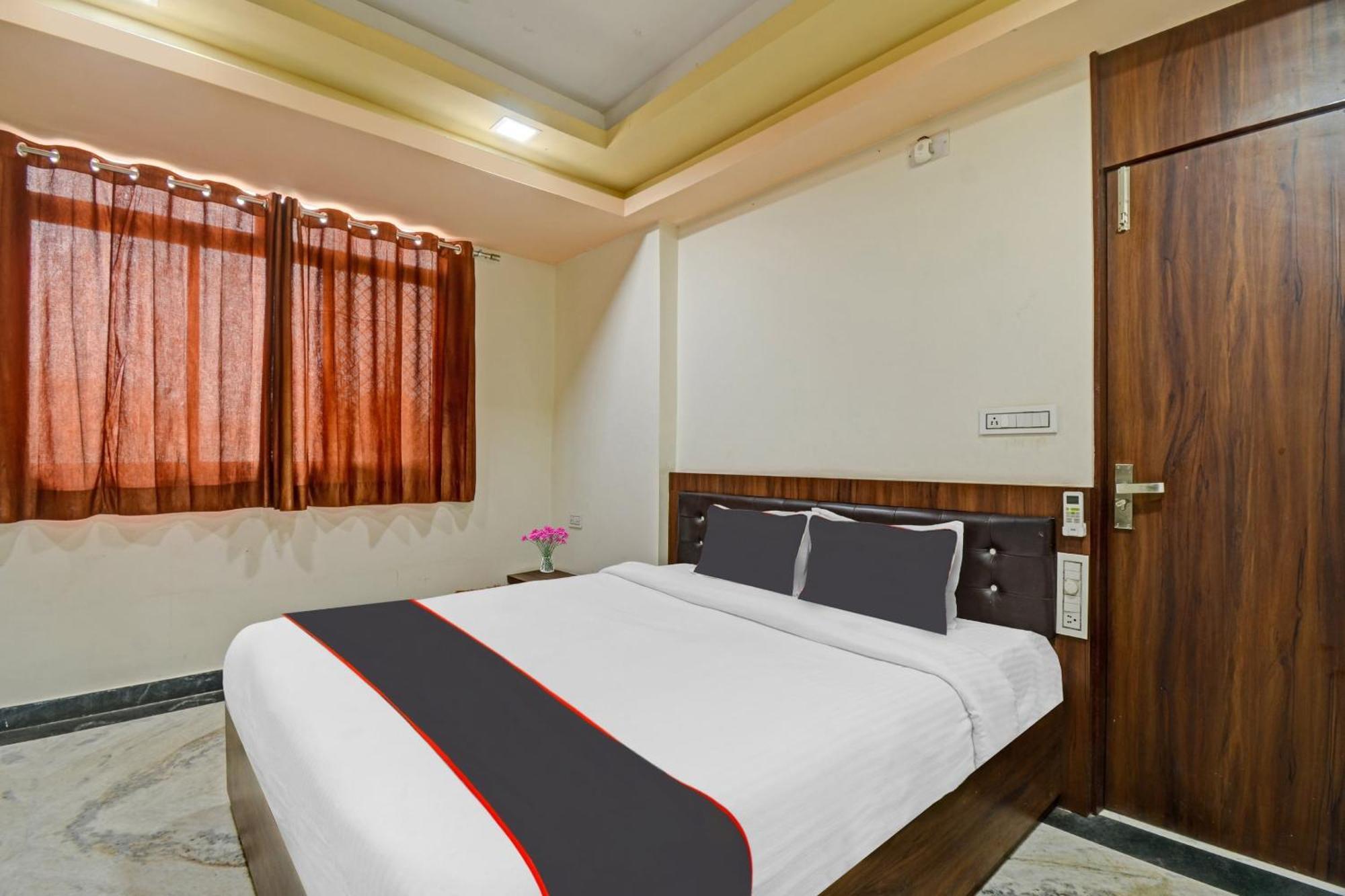 Collection O The Sunrise Hotel Udaipur Eksteriør billede